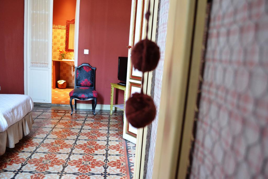 Alameda Palacete Caces Szoba fotó